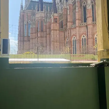 Departamento Temporal Catedral Con Cochera A 100 Metros Para Autos Chicos - Medianos La Plata Exterior photo